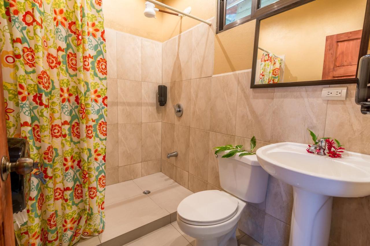 Puerto Viejo de Talamanca Sea Tower Hotel מראה חיצוני תמונה